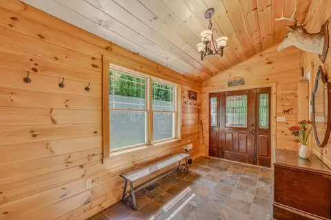 Entry Way - 1560 Cherry Valley Rd, Bethlehem, NH 03574 photo 1 of 7