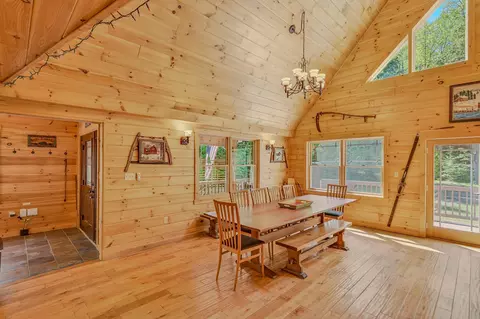 Dining - 1560 Cherry Valley Rd, Bethlehem, NH 03574 photo 2 of 3