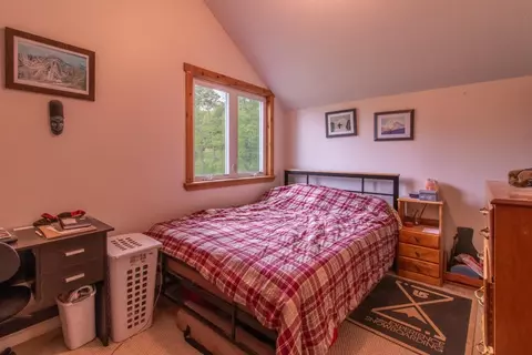 Bedroom - 38 Poplar Dr, Jay, VT 05859 photo 8 of 8