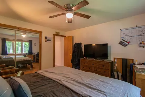 Bedroom - 38 Poplar Dr, Jay, VT 05859 photo 2 of 8