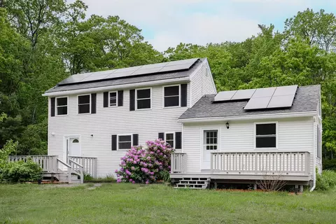 162 Hodgdon Rd, Weare, NH 03281