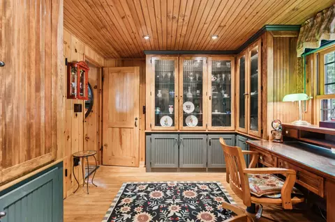 Entry Way - 122 Broadside Rd, Wolfeboro, NH 03894 photo 2 of 2