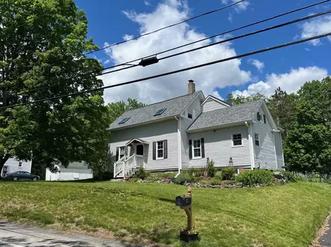137 Tolend Rd, Dover, NH 03820