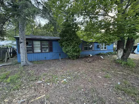 399 Gonic Rd, Rochester, NH 03839