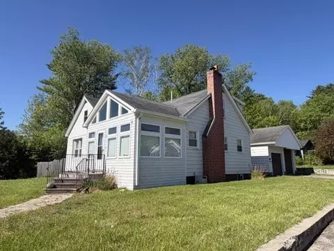 15 Hermanson St, Berlin, NH 03570