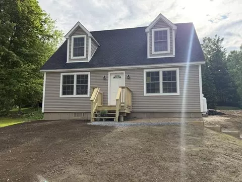 317 Chester Knoll Dr, Bennington, VT 05201