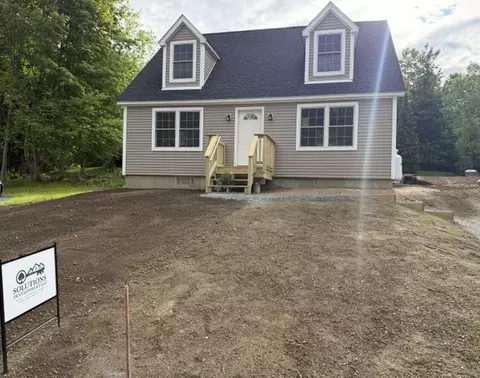317 Chester Knoll Dr, Bennington, VT 05201