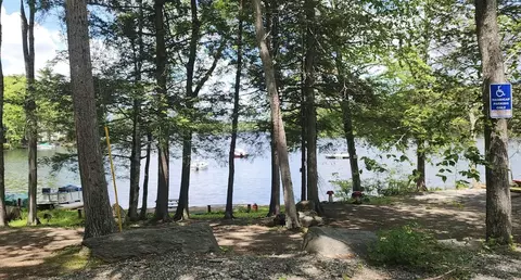 122 Mohegan Dr #CCE-34/122, Rochester, NH 03867