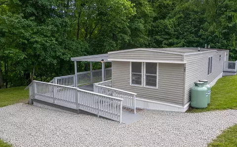 85 Coffin Rd #20, Epping, NH 03042