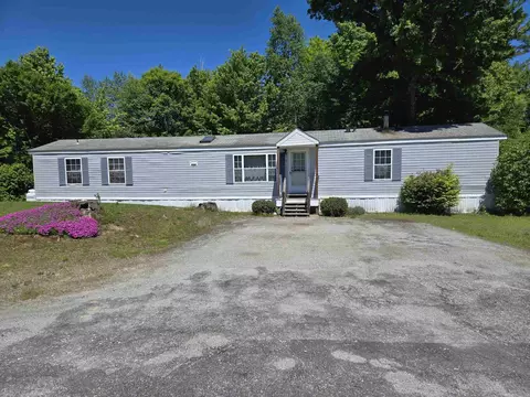 29 Fairway Ave, Newport, NH 03773