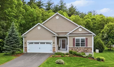 26 Pepper Hill Rd, Londonderry, NH 03053