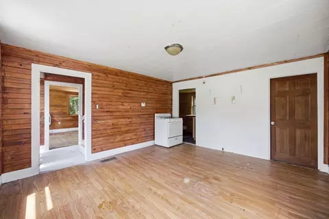 Living - 307 School St, Rumney, NH 03266 photo 5 of 7