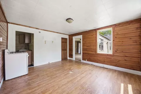 Living - 307 School St, Rumney, NH 03266 photo 6 of 7