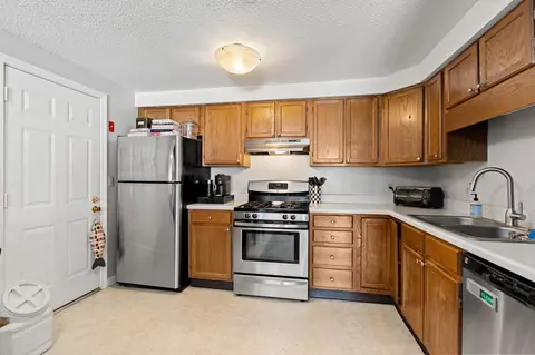 Kitchen - 50 Brookside Dr #A5, Exeter, NH 03833 photo 2 of 3