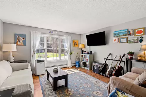 Living - 50 Brookside Dr #A5, Exeter, NH 03833 photo 1 of 4
