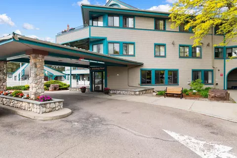 10 Kellogg Rd #233, Essex Junction, VT 05452