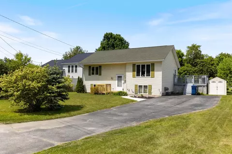 43 Bushey St, Swanton, VT 05488