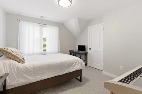 Bedroom - 2 Juniper Dr, Dover, NH 03820 photo 4 of 4