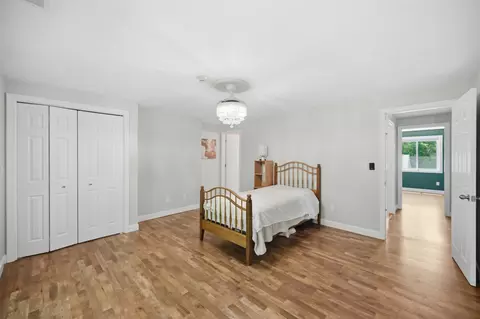 Bedroom - 10 Hampton Towne Est, Hampton, NH 03842 photo 2 of 8
