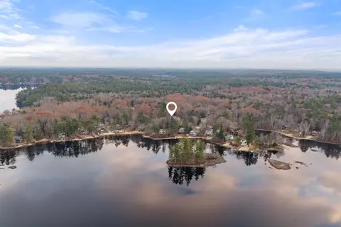 288 Mica Point Rd, Barrington, NH 03825