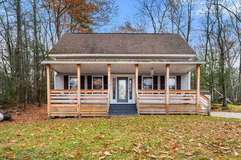 288 Mica Point Rd, Barrington, NH 03825