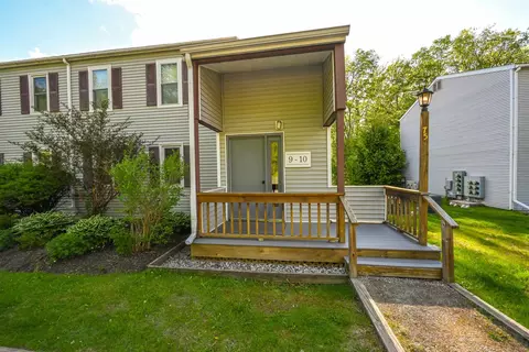 75 The Cmns #10, Moretown, VT 05660