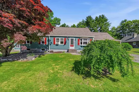 7 Nicholas Rd, Plaistow, NH 03865