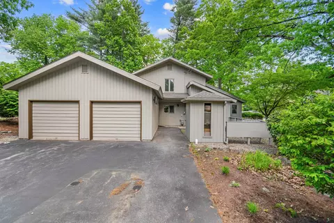 5 Birch Hill Dr, Nashua, NH 03063