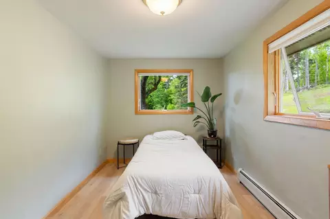 Bedroom - 248 Notch Rd, Middlesex, VT 05602 photo 6 of 7