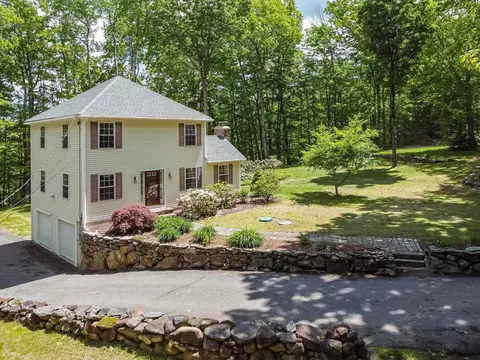 231 Woodward Hill Rd, Francestown, NH 03043