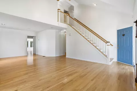 Living - 6 Meadowood Dr, Exeter, NH 03833 photo 8 of 13