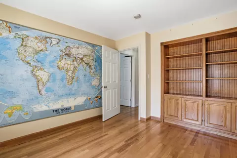 Bedroom - 6 Meadowood Dr, Exeter, NH 03833 photo 5 of 5