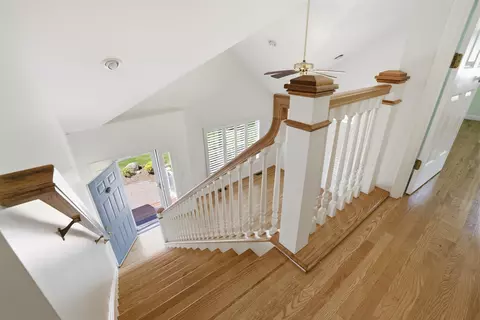 Entry Way - 6 Meadowood Dr, Exeter, NH 03833 photo 2 of 2