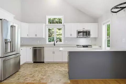 Kitchen - 6 Meadowood Dr, Exeter, NH 03833 photo 1 of 3