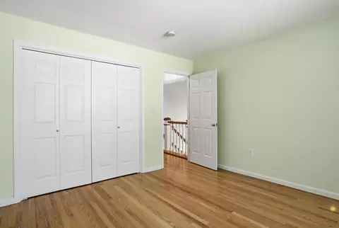 Bedroom - 6 Meadowood Dr, Exeter, NH 03833 photo 2 of 5