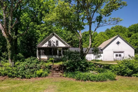20 Maple St, Barnstead, NH 03225