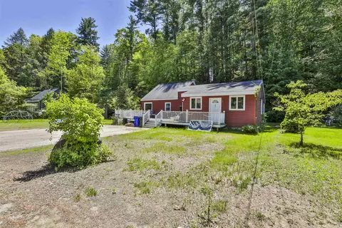 121 Moose Club Park Rd, Goffstown, NH 03045