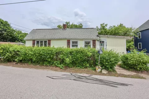 186 Peabody Ave, Manchester, NH 03109