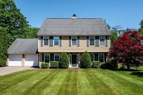 7 Blue Heron Dr, Dover, NH 03820
