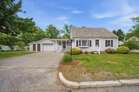 220 Norfolk St, Manchester, NH 03103