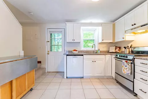 Kitchen - 111 Stonegate Ln, Derry, NH 03038 photo 1 of 3