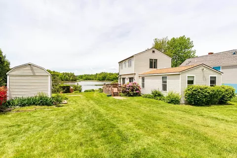 131 Spur Rd, Dover, NH 03820