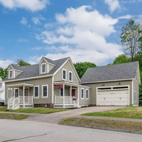17 Rogers St, Dover, NH 03820