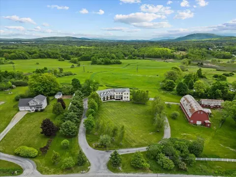 413 Hibbard Rd, Milton, VT 05468