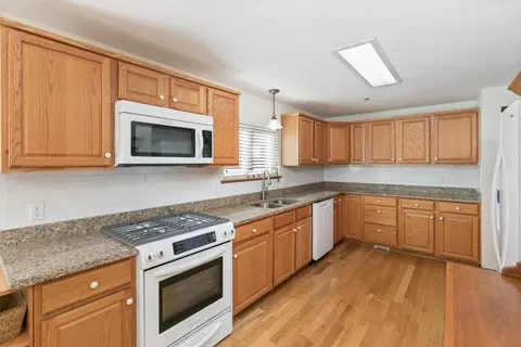 Kitchen - 20 Centerview Rd, Atkinson, NH 03811 photo 1 of 1