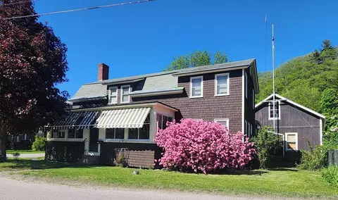 174 S Main St, Waterbury, VT 05676