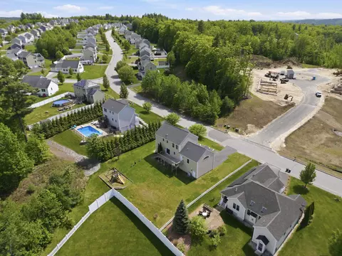 View/Area - 317 University Cir, Hooksett, NH 03106 photo 3 of 3