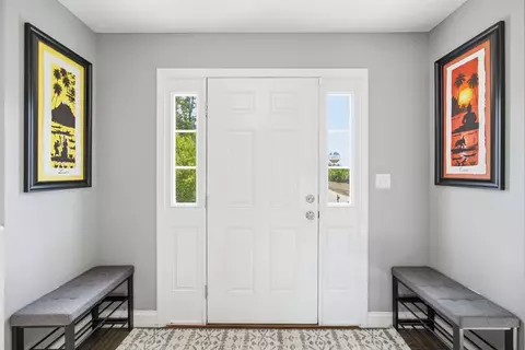 Entry Way - 317 University Cir, Hooksett, NH 03106 photo 1 of 4