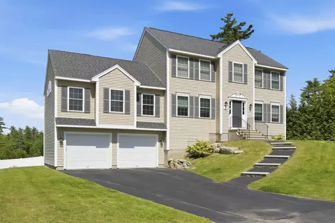 Exterior - 317 University Cir, Hooksett, NH 03106 photo 2 of 5
