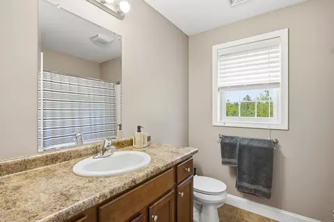Bath - 317 University Cir, Hooksett, NH 03106 photo 1 of 5